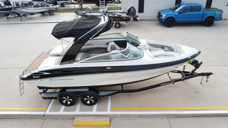 Slide: The Image of Crownline Boats 235 SS 2014 - 16