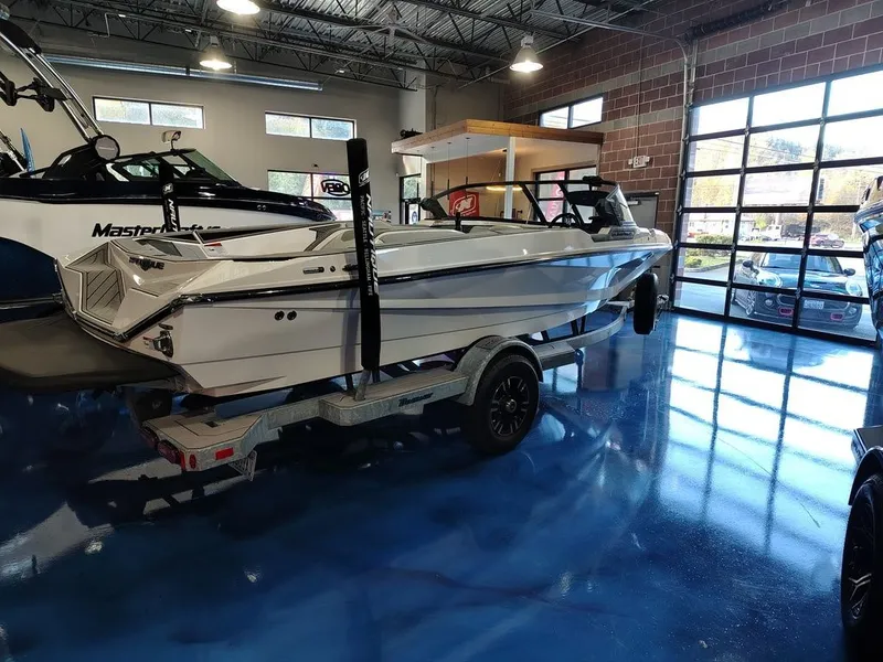 Slide: The Image of Nautique Ski Nautique 2022 - 3