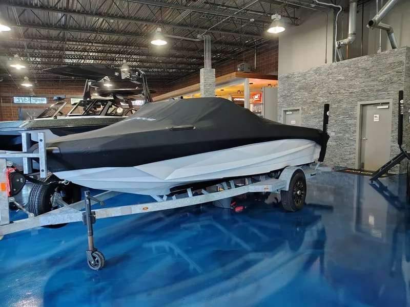 Slide: The Image of Nautique Ski Nautique 2022 - 5