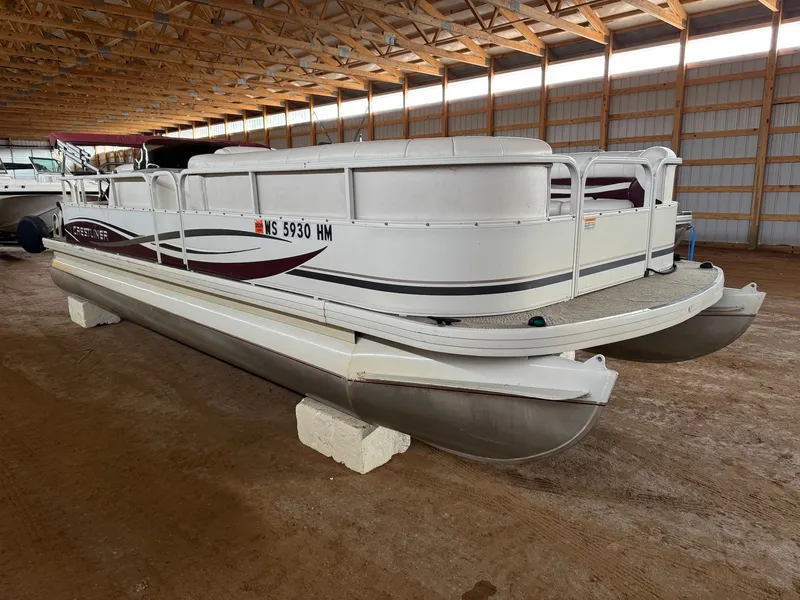 Slide: The Image of Crestliner Grand Cayman 2385 2008 - 2