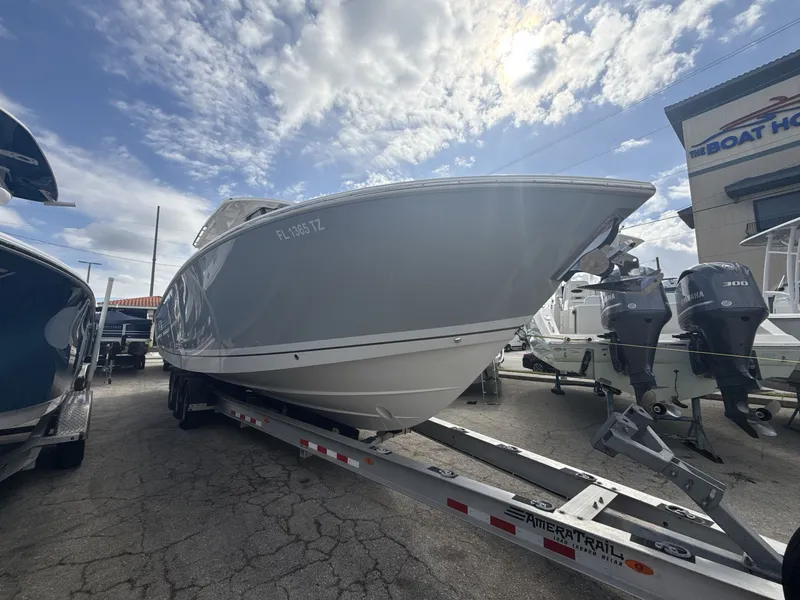 Slide: The Image of Pursuit S 358 Sport 2025 - 7