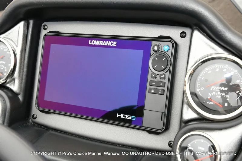 Slide: The Image of Triton 19 TRX PATRIOT w/225HP PRO-XS 2025 - 10