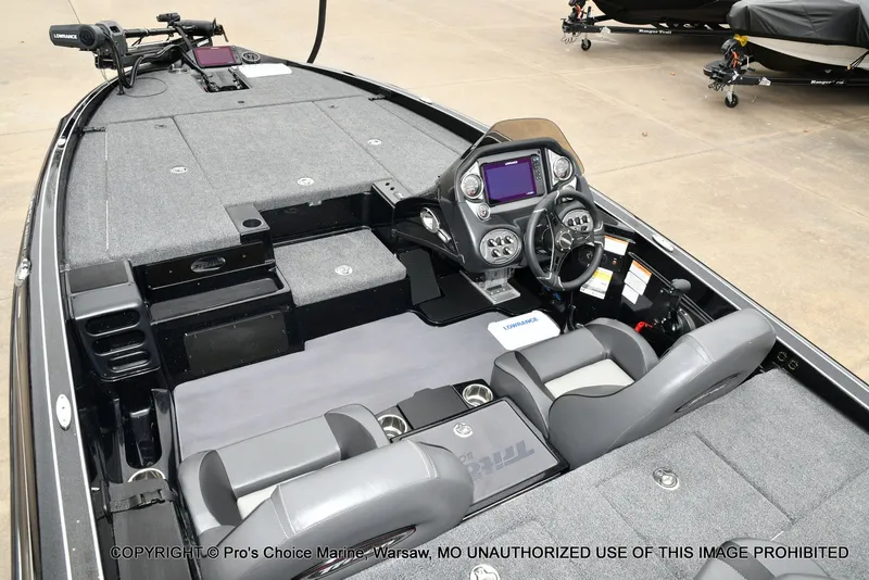 Slide: The Image of Triton 19 TRX PATRIOT w/225HP PRO-XS 2025 - 11