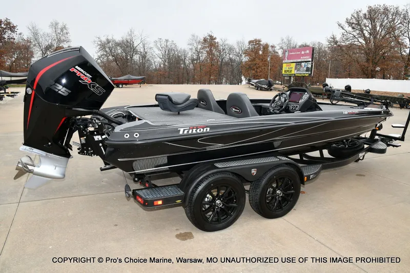 Slide: The Image of Triton 19 TRX PATRIOT w/225HP PRO-XS 2025 - 22