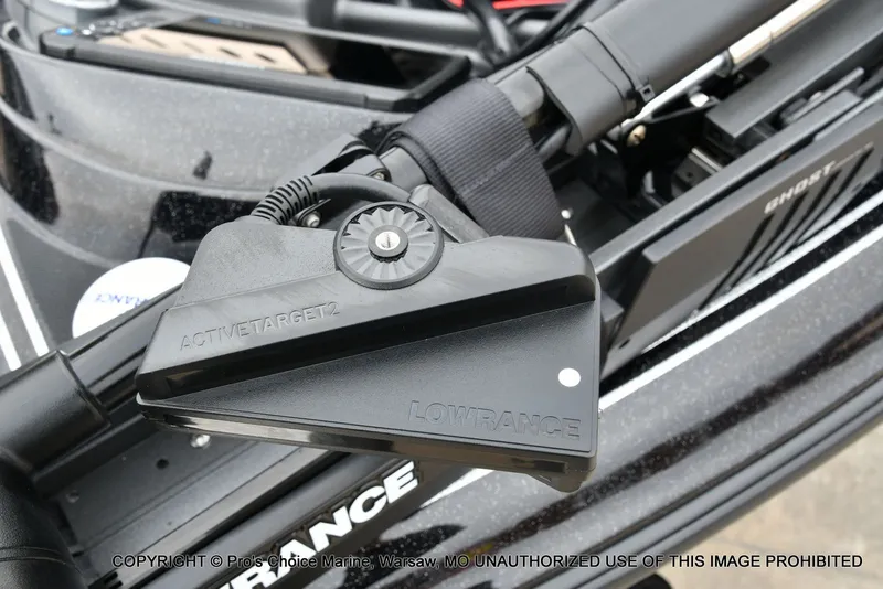 Slide: The Image of Triton 19 TRX PATRIOT w/225HP PRO-XS 2025 - 30