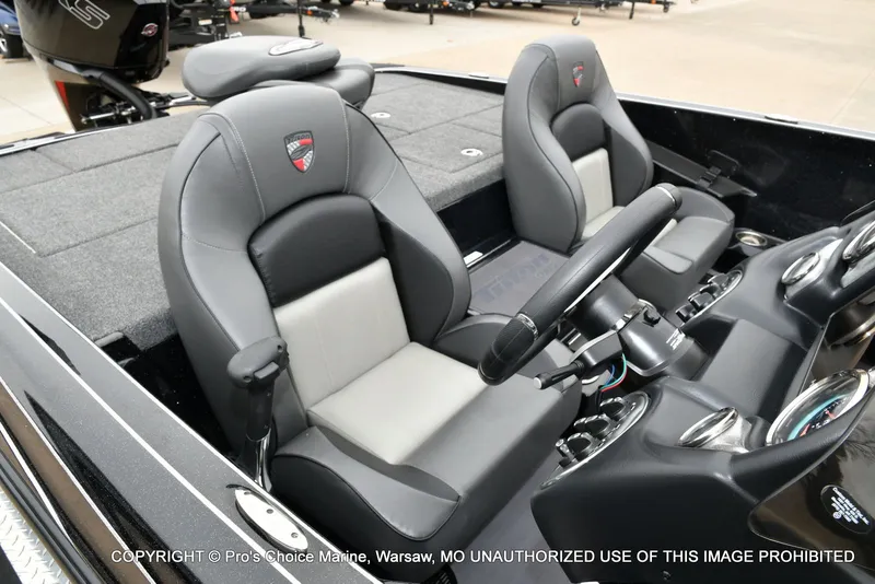 Slide: The Image of Triton 19 TRX PATRIOT w/225HP PRO-XS 2025 - 36