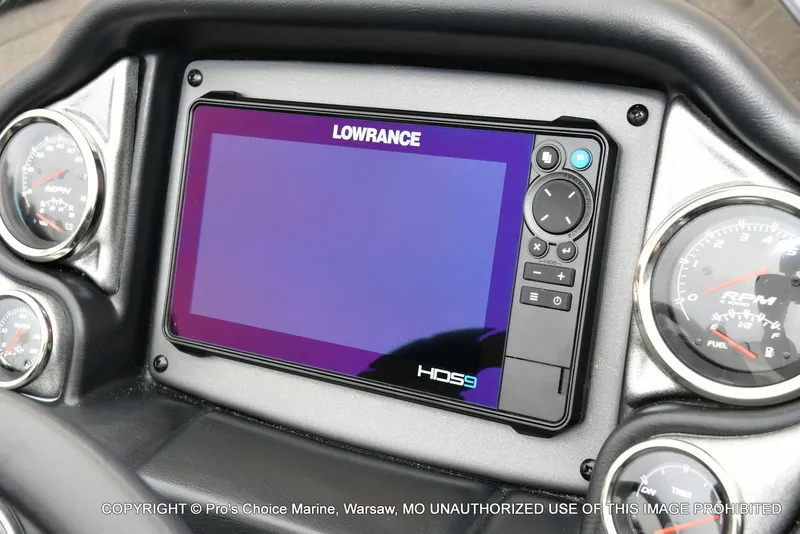 Slide: The Image of Triton 19 TRX PATRIOT w/225HP PRO-XS 2025 - 39