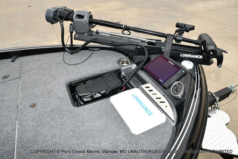 Slide: The Image of Triton 19 TRX PATRIOT w/225HP PRO-XS 2025 - 5