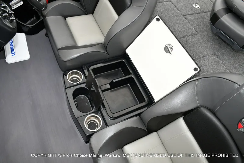 Slide: The Image of Triton 19 TRX PATRIOT w/225HP PRO-XS 2025 - 52