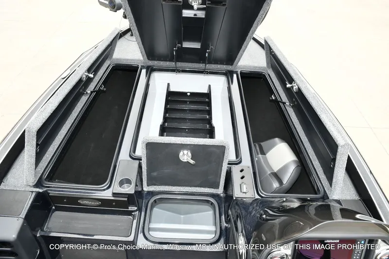 Slide: The Image of Triton 19 TRX PATRIOT w/225HP PRO-XS 2025 - 53