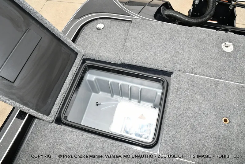 Slide: The Image of Triton 19 TRX PATRIOT w/225HP PRO-XS 2025 - 64