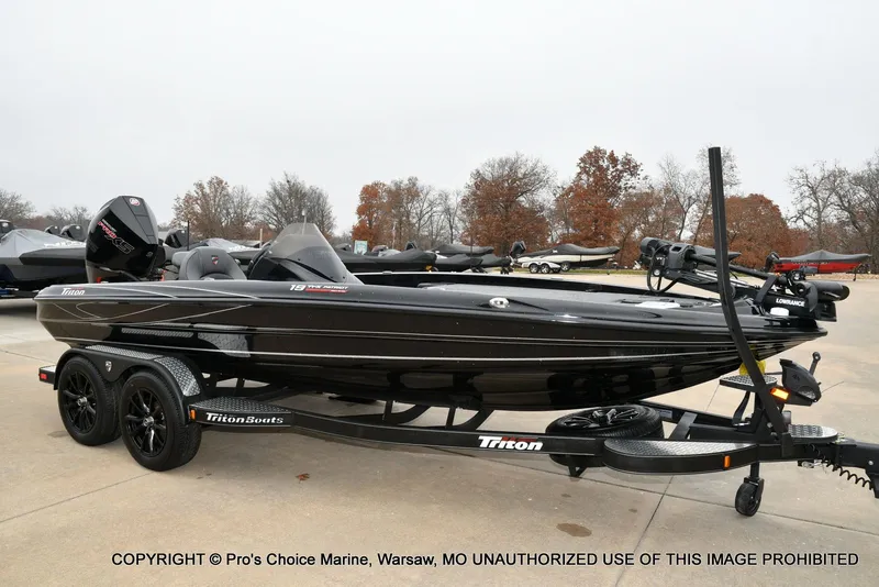 Slide: The Image of Triton 19 TRX PATRIOT w/225HP PRO-XS 2025 - 74
