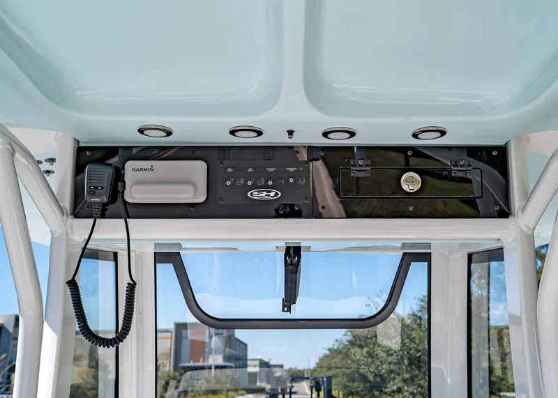 Slide: The Image of Sea Hunt Ultra 265 SE 2026 - 20