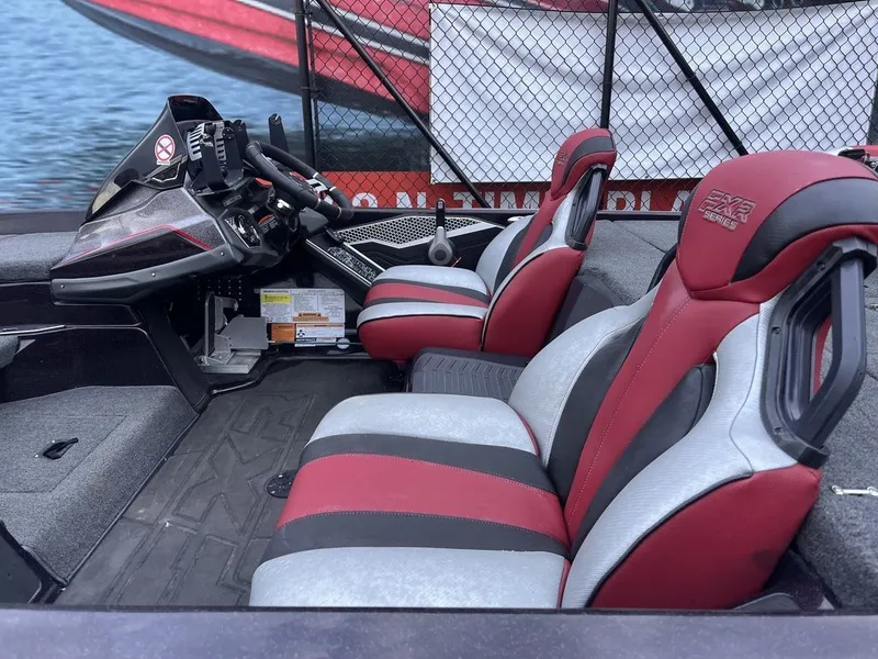 Slide: The Image of Skeeter FXR20 2023 - 39