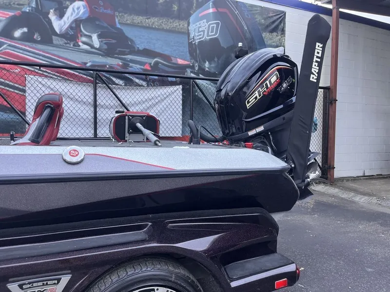 Slide: The Image of Skeeter FXR20 2023 - 44