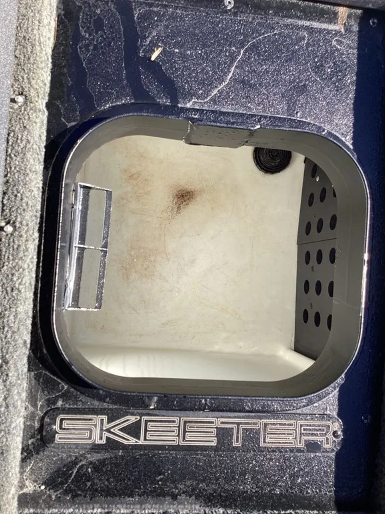 Slide: The Image of Skeeter FXR20 2023 - 50