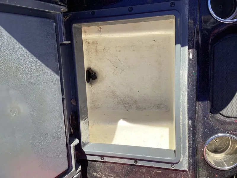 Slide: The Image of Skeeter FXR20 2023 - 53