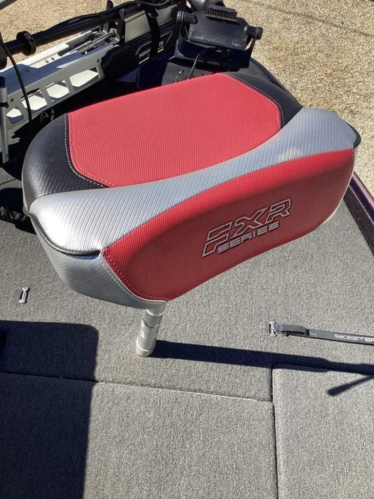 Slide: The Image of Skeeter FXR20 2023 - 60