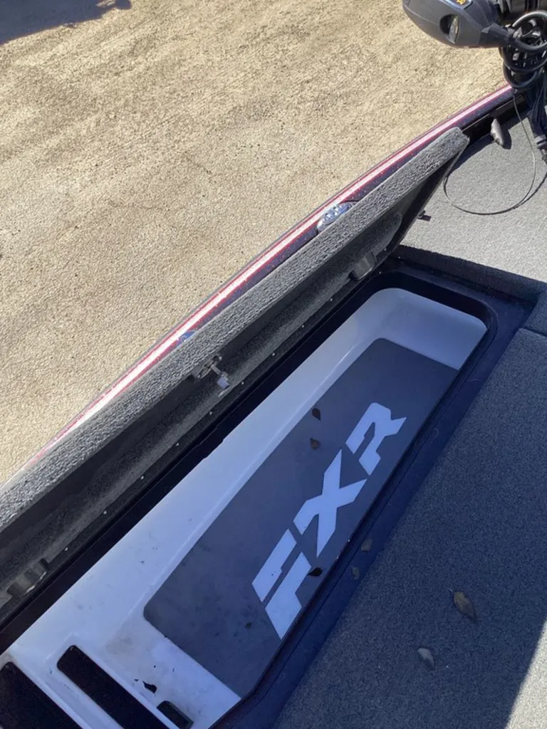 Slide: The Image of Skeeter FXR20 2023 - 61