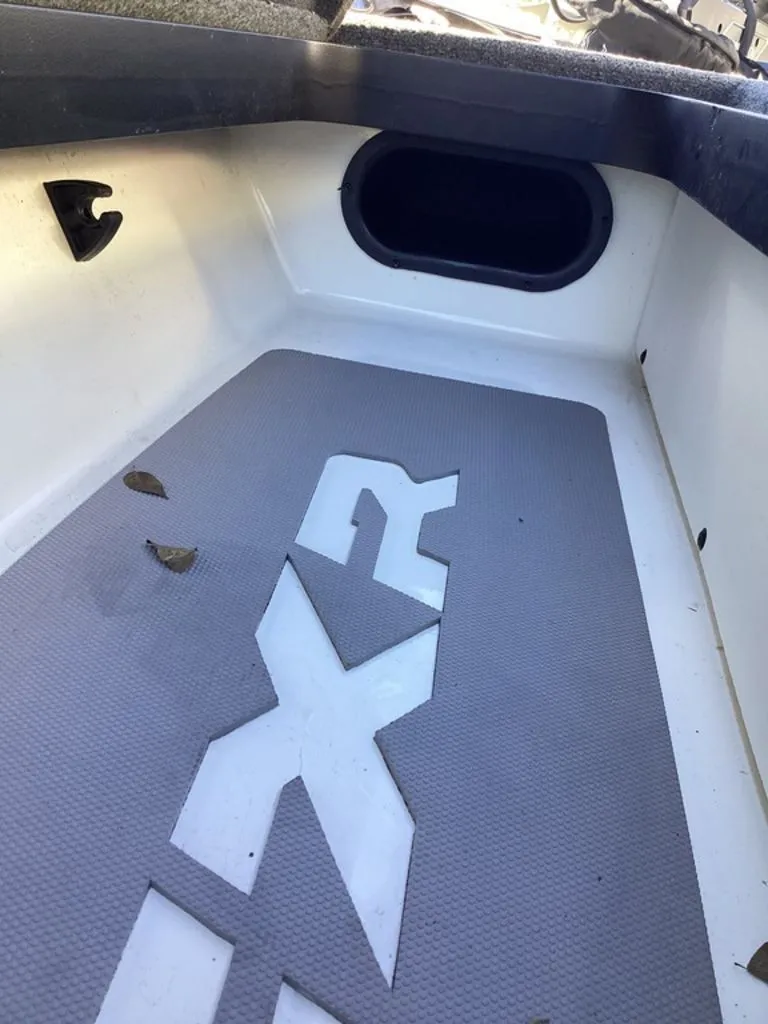 Slide: The Image of Skeeter FXR20 2023 - 63