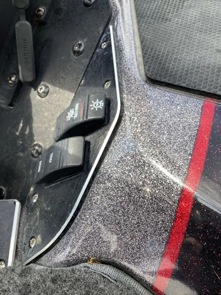 Slide: The Image of Skeeter FXR20 2023 - 69