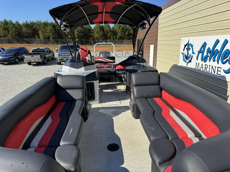 Slide: The Image of Aloha PARADISE 260 ARCH SPORT TOWER-300HP 2026 - 5