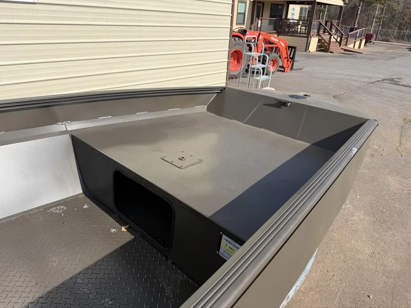 Slide: The Image of Edge Duck Boats Sportsman Series 656DB MID DECK 2026 - 5