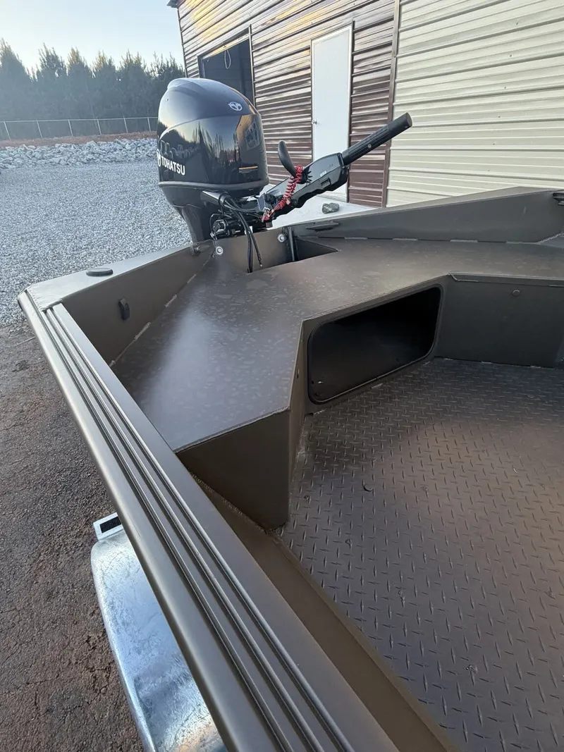 Slide: The Image of Edge Duck Boats Sportsman Series 656, 2026, with Tohatsu motor. - 13