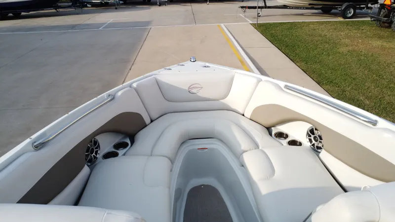 Slide: The Image of Crownline Boats 235 SS 2014 - 28