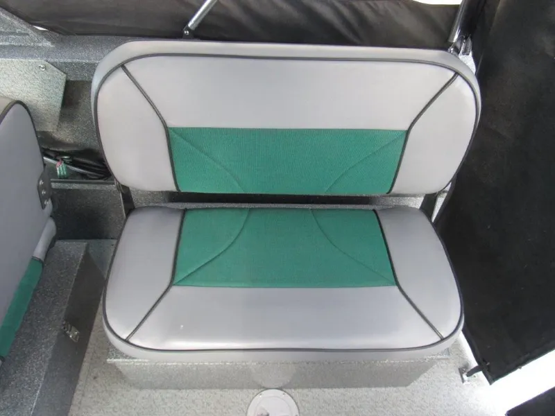 Slide: The Image of Alumaweld 20 STRYKER 2014 - 15