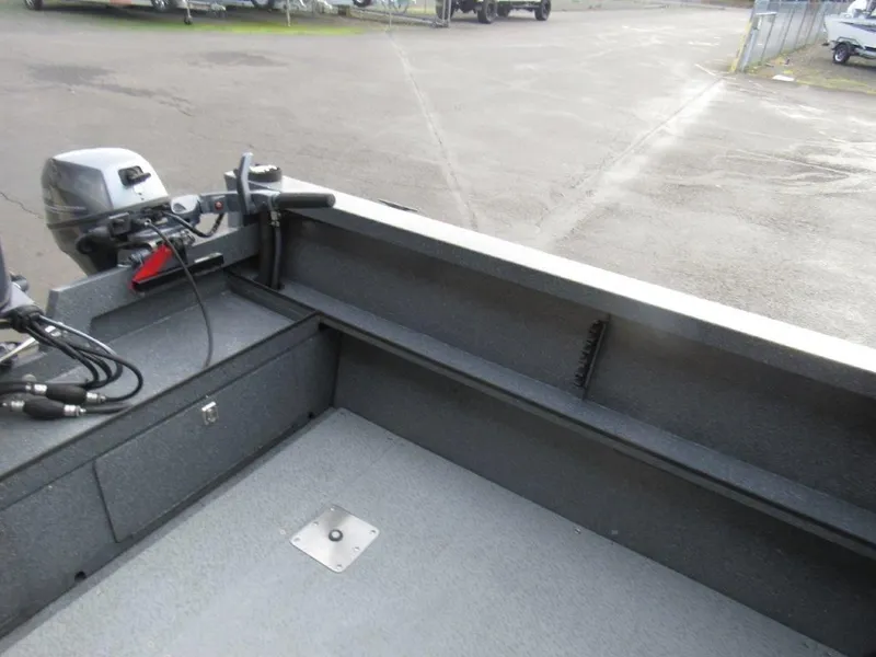 Slide: The Image of Alumaweld 20 STRYKER 2014 - 9