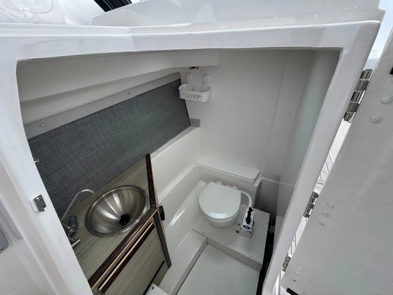 Slide: The Image of Solara S-250DC 2023 - 13