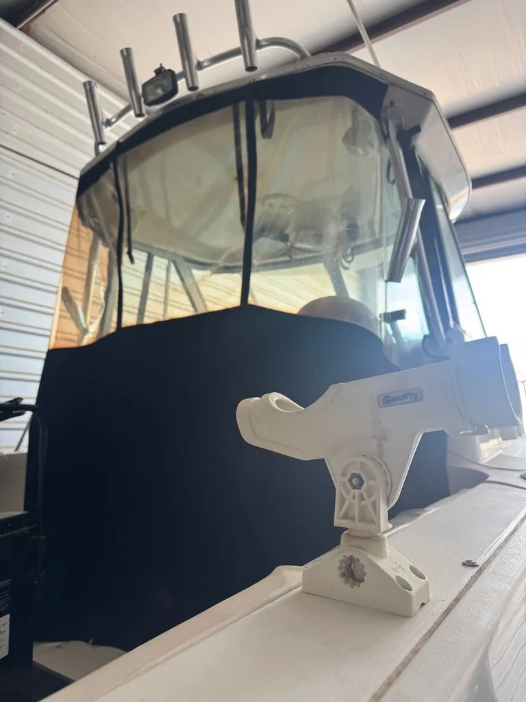 Slide: The Image of Seaswirl 2150 WA Striper 2002 - 3