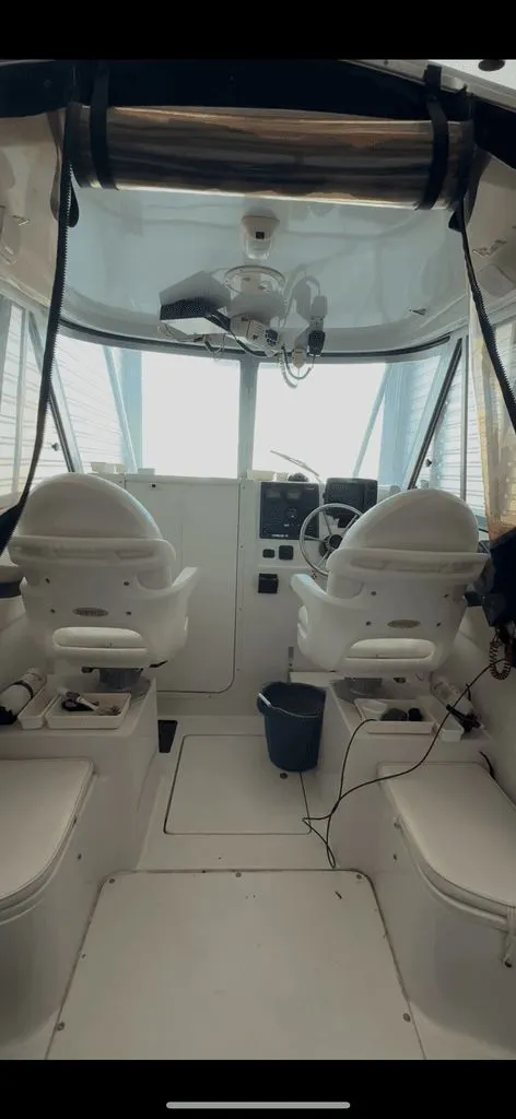 Slide: The Image of Seaswirl 2150 WA Striper 2002 - 4