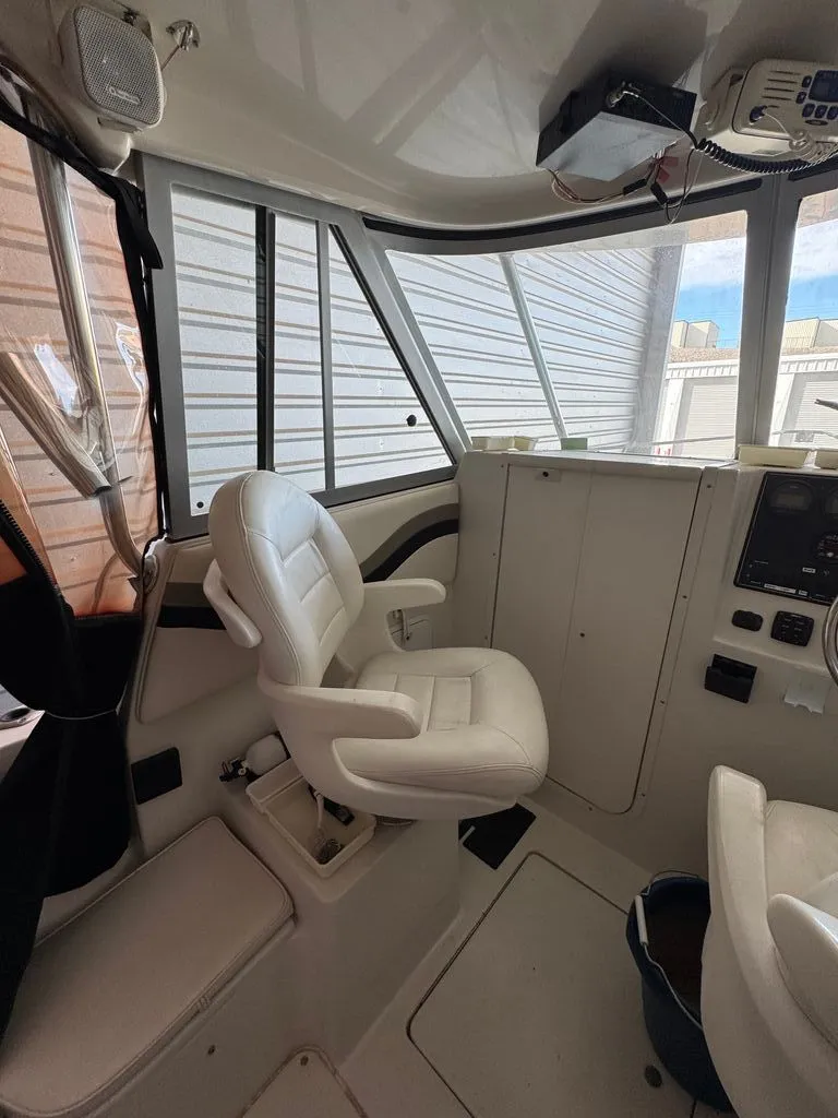 Slide: The Image of Seaswirl 2150 WA Striper 2002 - 5