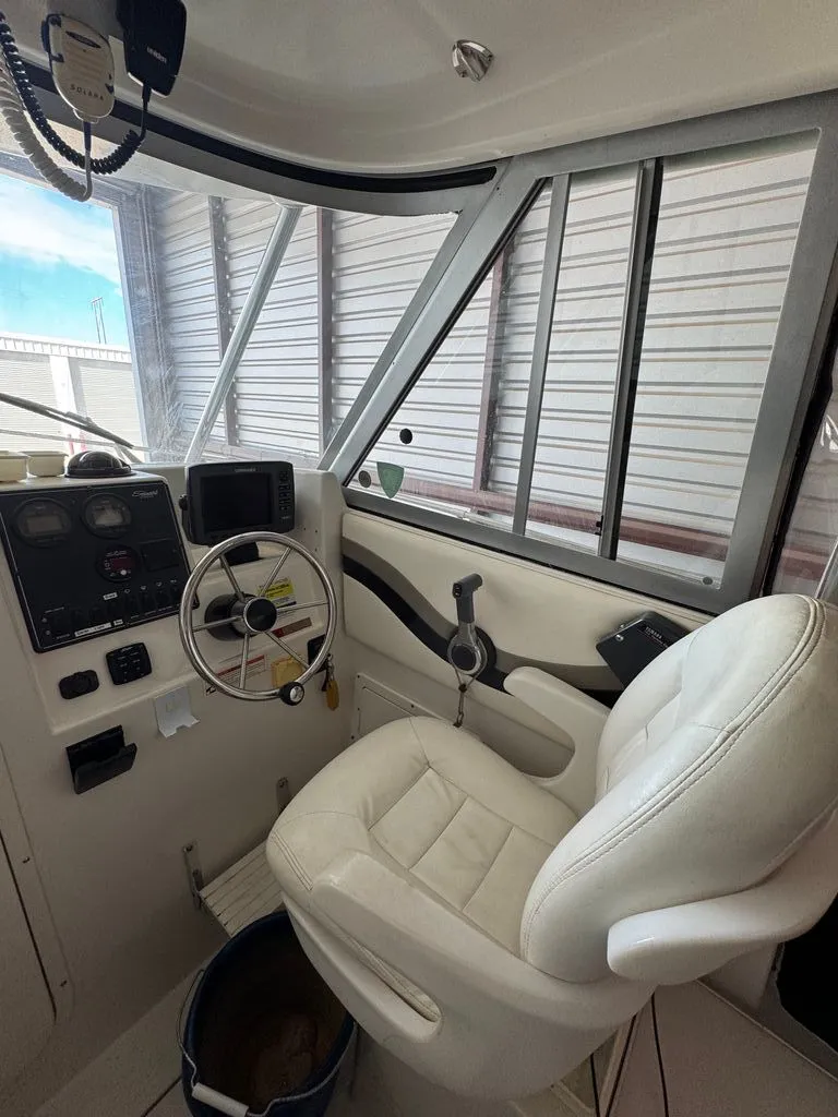 Slide: The Image of Seaswirl 2150 WA Striper 2002 - 6