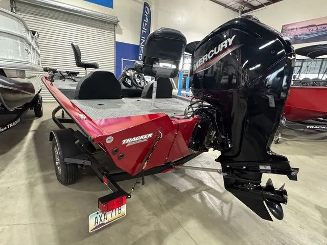 Slide: The Image of Tracker Pro Team 175 TXW 2021 - 21