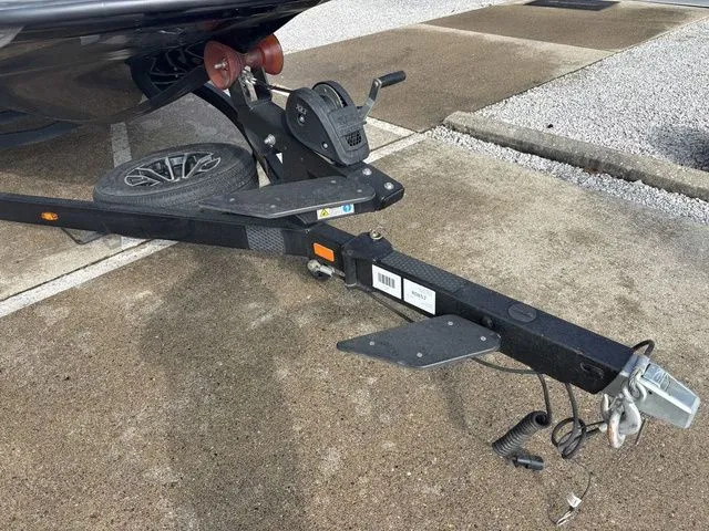 Slide: The Image of Ikon LX20 2024 - 14