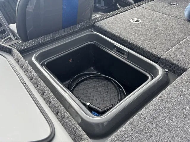 Slide: The Image of Ikon LX20 2024 - 20