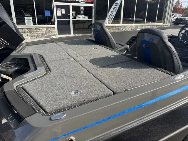 Slide: The Image of Ikon LX20 2024 - 5