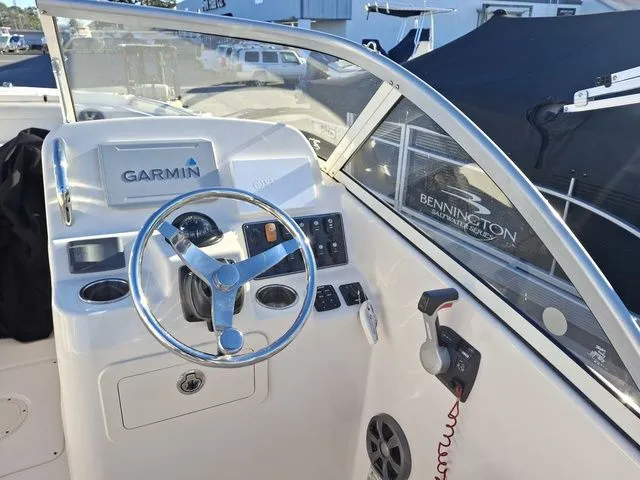 Slide: The Image of Grady-White Freedom 215 2021 - 12