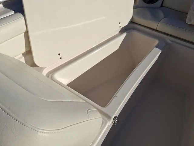 Slide: The Image of Grady-White Freedom 215 2021 - 25