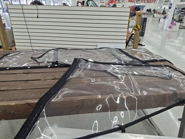 Slide: The Image of Grady-White Freedom 215 2021 - 4