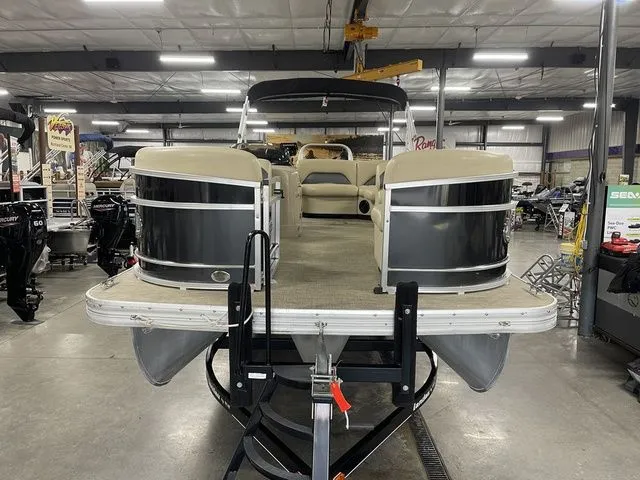 Slide: The Image of Landau Atlantis 230 Cruise TRI-LOG 2016 - 10