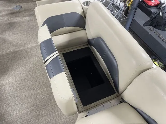 Slide: The Image of Landau Atlantis 230 Cruise TRI-LOG 2016 - 13