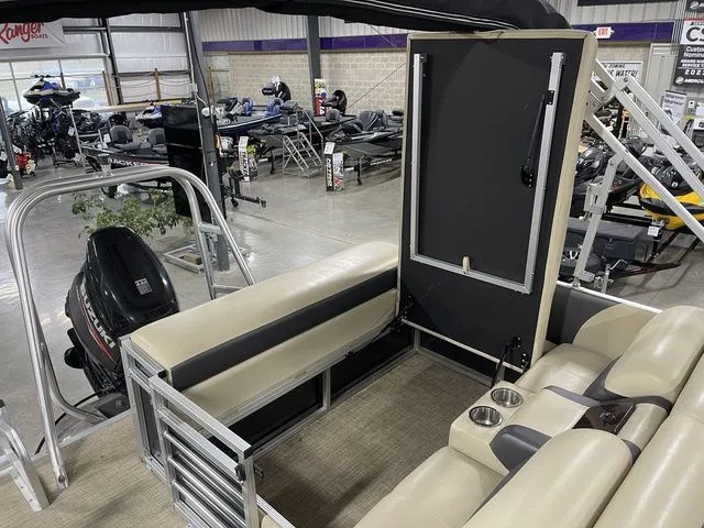 Slide: The Image of Landau Atlantis 230 Cruise TRI-LOG 2016 - 30