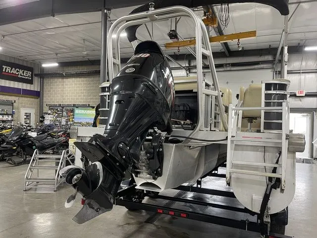 Slide: The Image of Landau Atlantis 230 Cruise TRI-LOG 2016 - 4