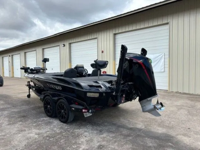 Slide: The Image of Vexus VX20 2022 - 16