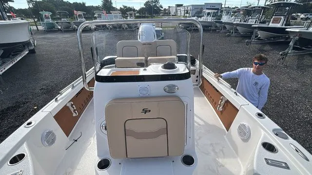 Slide: The Image of Sea Pro 210 Bay 2026 - 12