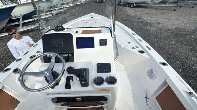 Slide: The Image of Sea Pro 210 Bay 2026 - 14